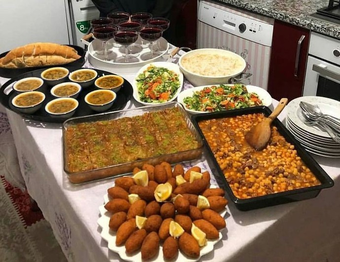 Hadi bakalım herkes en son yediği yemeği ve içeceği yazsın?