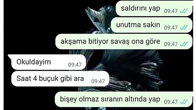 Derste bile telefonla oyun oynar mıydınız?