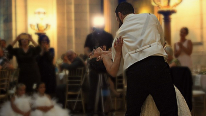 Evleneceğiniz zaman düğün dansı için kursa gider misiniz?