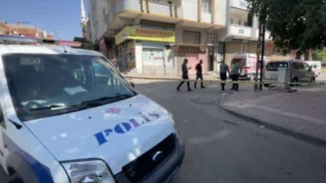 Gaziantep’te iki aylık bebek bıçaklanarak öldürüldü. İnsanlık nereye gidiyor?