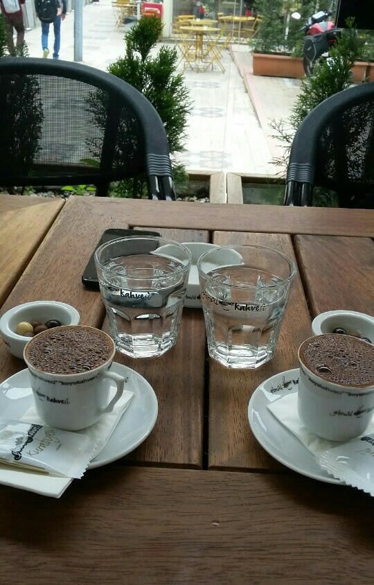 Ben ek olarak kahve yemeyi ya da muzun üzerine döküp yemeyi seviyorum🤩