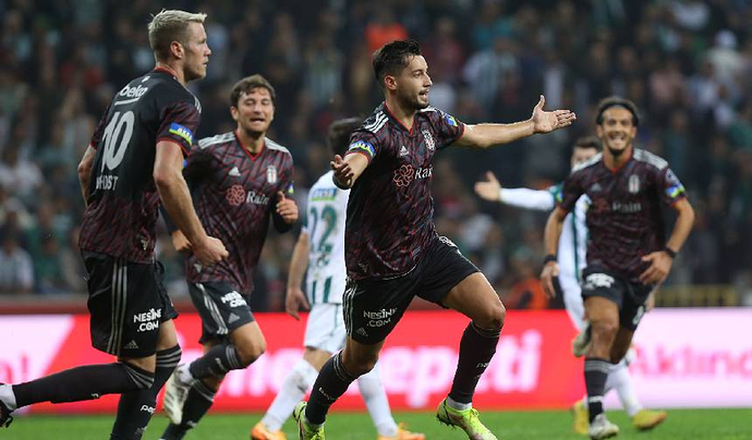 Kartaldan 3 maç aradan sonra kritik bir galibiyet! Giresunu 1-0 yendi. Maçı nasıl buldunuz?