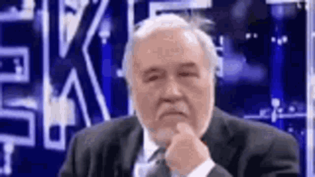 Ne kadar saçma bu ya dediğin o şarkı hangisi?