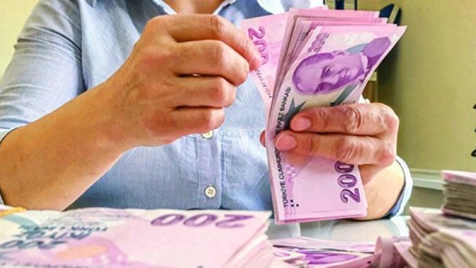 Maaş hesabınıza yatar yatmaz ilk yaptığınız şey ne?