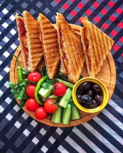 Pazar kahvaltınızı kim hazırlıyor?