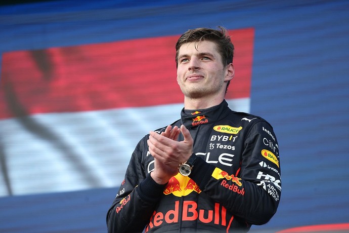 Formula 1 Dünya Şampiyonu Max Verstappen oldu! Formula 1 izliyor musunuz?