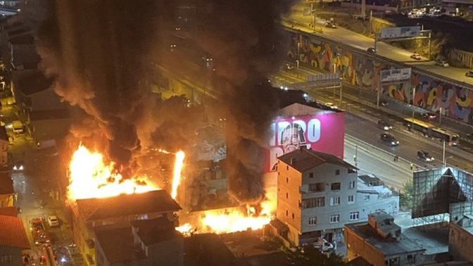 Kadıköy Fikirtepe'de patlama olmuş. Yakınlarda olan var mı?