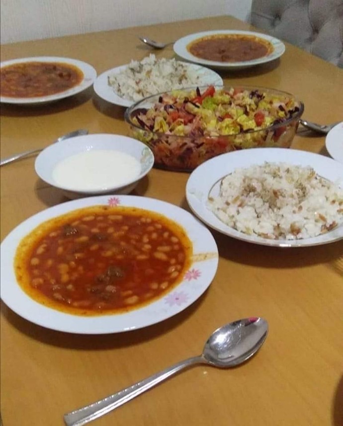 Iyi akşamlar akşam yemeginde ne var arkadaşlar?
