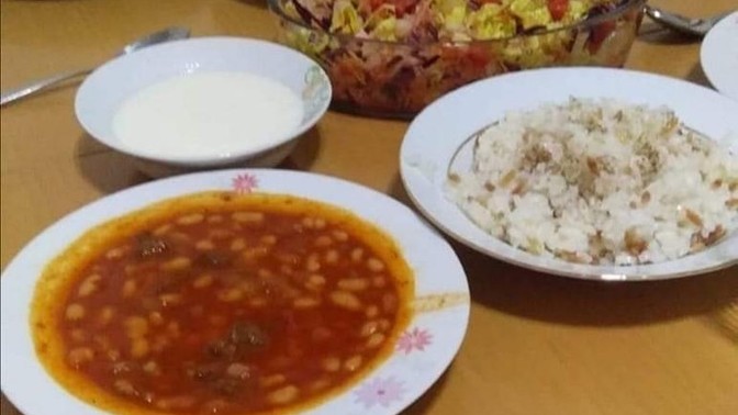 Iyi akşamlar akşam yemeginde ne var arkadaşlar?