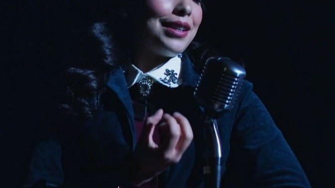 Indila dinlemeyi sever misiniz en sevdiğiniz şarkısı nedir?