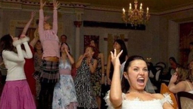 Düğün yerine after party yapmak istiyorum, ailem geleneklere uygun olsun diyor. Düğün illa geleneksel mi olmalı?