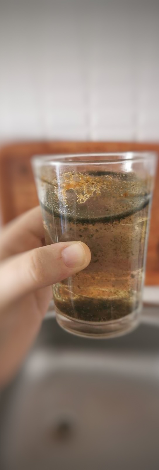Şu su arıtma cihazı takalım diye gelenler sizede geliyor mu ya kaç oldu? Hazır su verdim bilerek 🤣 sonuç bu?
