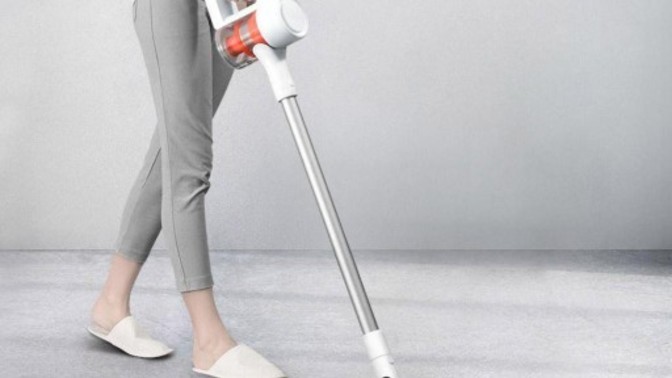 Şarjlı dikey süpürge mi daha iyi temizlik yapar yoksa robot süpürge mi?