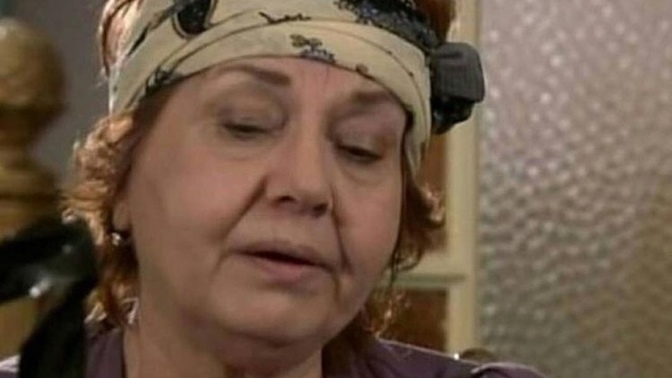 Bakkala gitmek istiyorum kim gelecek benimle?