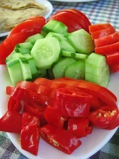 Sizin için rutin kahvaltida ne olmazsa olay çıkarırsınız?