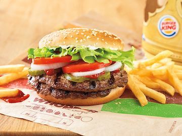 Sevdiğiniz fast food zinciri hijyen kurallarına dikkat etmese bile ordan yemek yemeye devam eder misiniz? Neden?