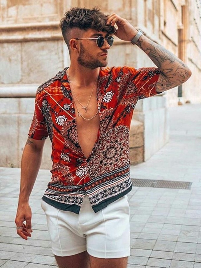Göğüsleri kıllı erkek mi, kılsız erkek mi ideal?