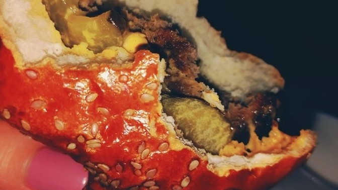 Hamburgerin yanına hangi içecek daha çok yakışıyor🍼?