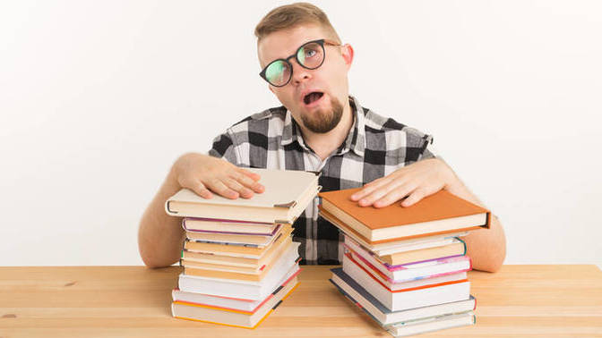 Sürekli kitap okuyan insanları sıkıcı buluyor musunuz?