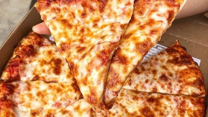 Pizzanın içinde et ürünleri olması şart mı? 