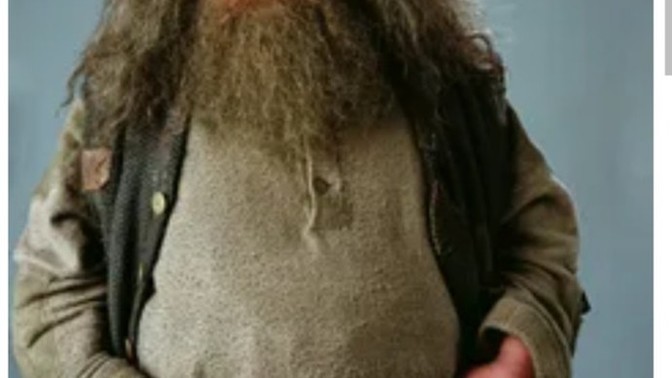Rubeus Hagrid öldü?