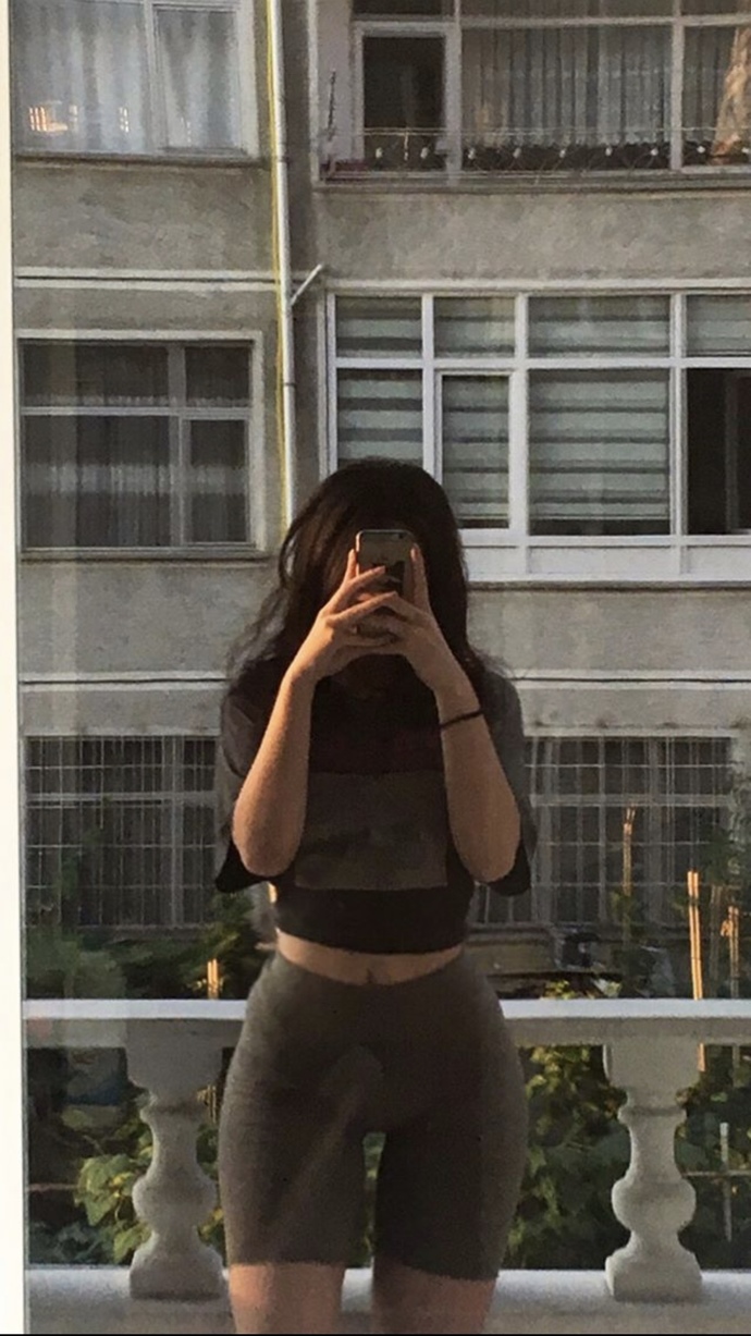 Saçımın şu anki hali (sarı) iyi mi yoksa tekrar siyaha mı boyayım?