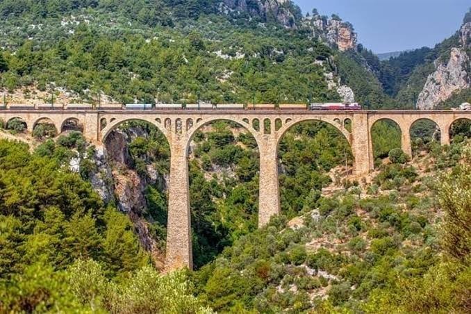 Şehrinizde önerebileceğiniz tarihi yerler neresi?
