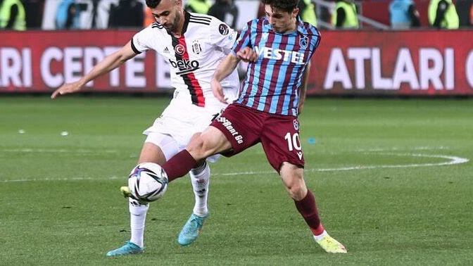 Derbide Beşiktaş ve Trabzon 2-2 berabere kaldı. Valerien Ismael yolcu mu?