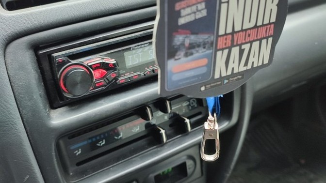 Arabada müzik dinlemeyi seviyor musunuz?