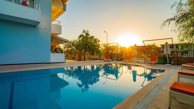 Ekim'de Antalya'da tatile gidilir mi?