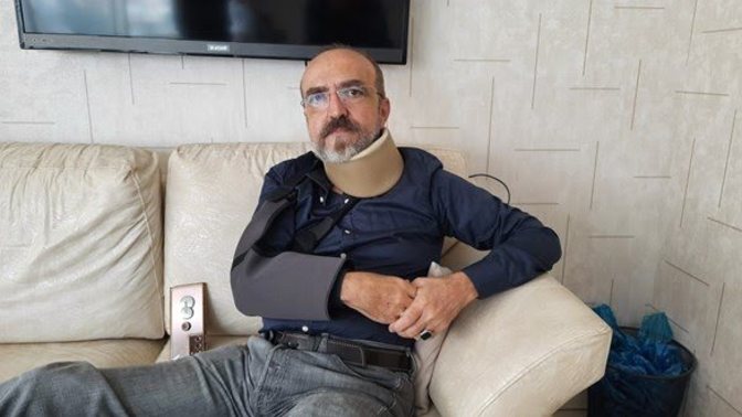 İstanbul'da bir kişi yüksek sesle müzik dinlediği için komşularından dayak yedi! Siz evinizde yüksek sesle müzik dinliyor musunuz?