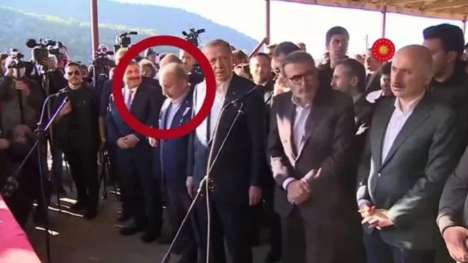 Koca ve Soylu'nun maden işçisi cenazesinde gülüşmesi tepki çekti. Gülünecek ne olabilir?