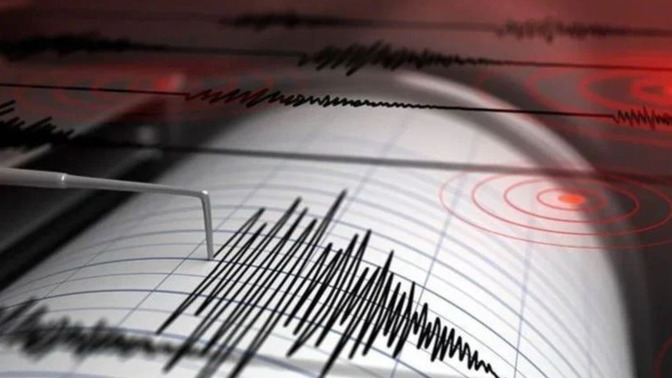 Ege'de 4.2 büyüklüğünde deprem oldu! Hisseden var mı?