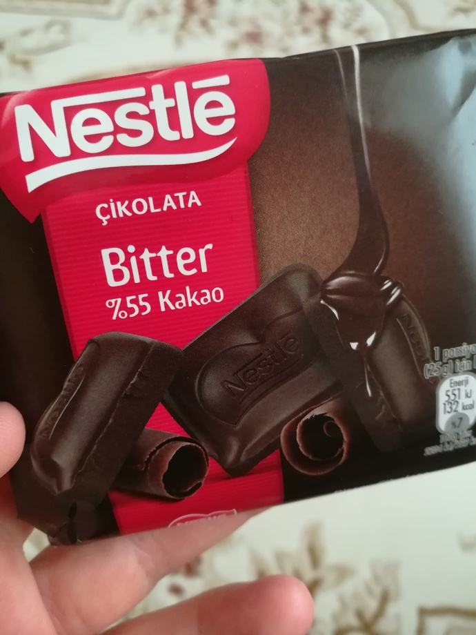 Bitter çikolata yemesini seviyor musunuz?