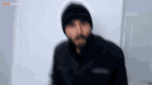 Benden 15 yaş büyük biriyle birlikte oluyorum sizce yaptığım doğrumu onu seviyorum ilerleyemiyoruz ne yapmam lazım vazgeçmek için?