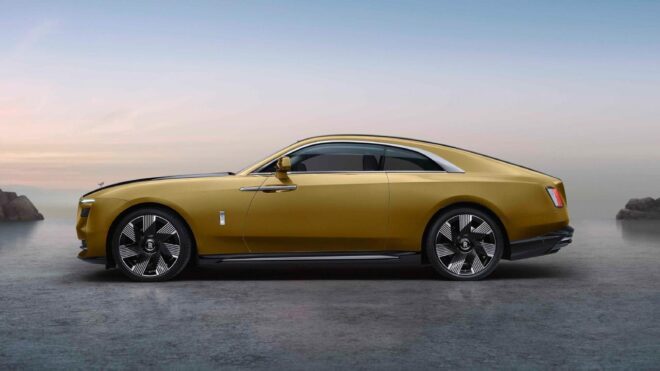 Rolls-Roycenin elektrikli arabası Spectre tanıtıldı! Beğendiniz mi?