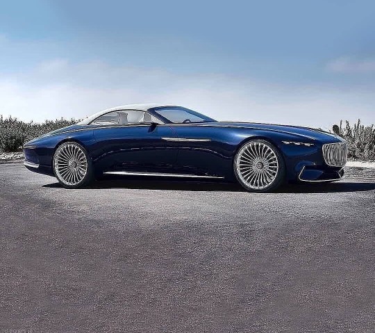 Rolls-Royce'nin elektrikli arabası Spectre tanıtıldı! Beğendiniz mi?