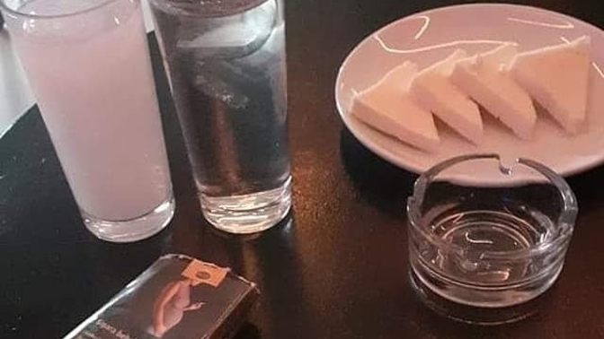 Alkol kullanan biriyle sevgili olur musunuz?