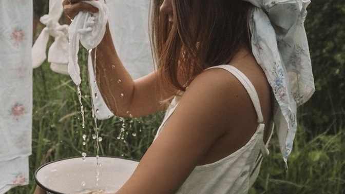 Ev işlerine yardımcı olmayan erkek sevmiyor mudur?