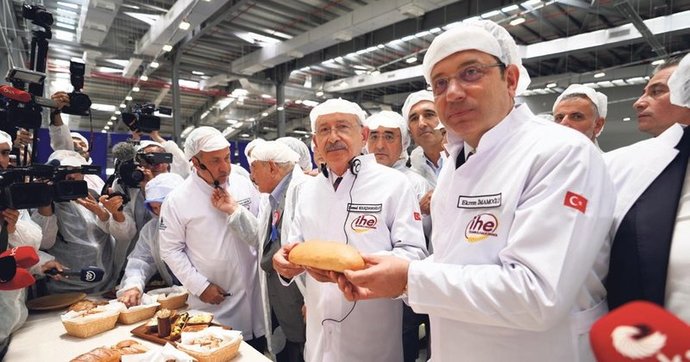 CHP belediyeciliginin bir icraatı daha showdan ibaret çıktı? Sizce Istanbullu Millet ittifakini sectigi icin pismanmidir?