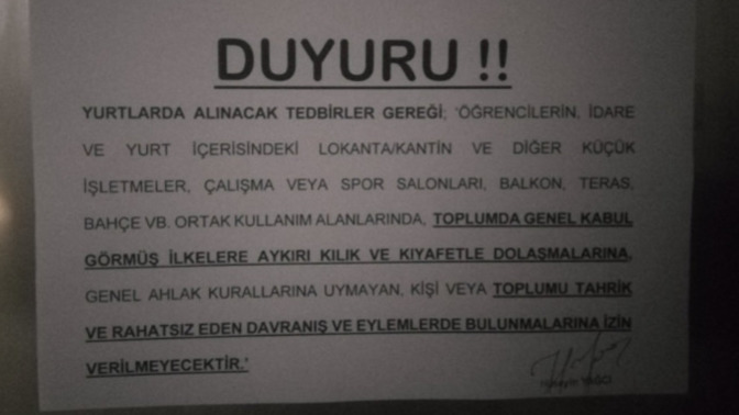 KYK Yurdu’nda "Toplumda kabul görmüş ilkelere aykırı kılık ve kıyafetle" dolaşmak yasaklandı! Nasıl kıyafet uygun olur?
