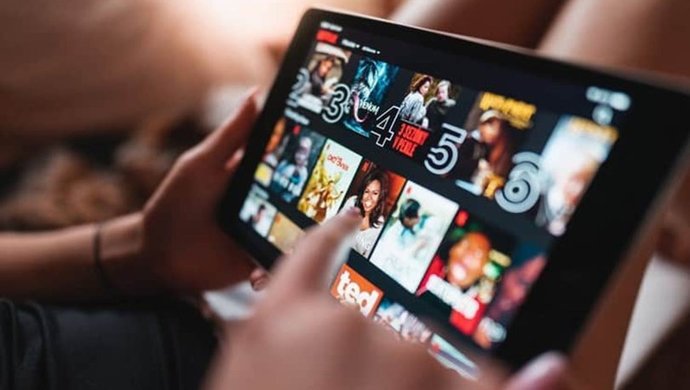 Netflix, şifre paylaşımı 2023 yılında sona eriyor! açıklaması yaptı. Netflixi kaç kişi kullanıyordunuz?