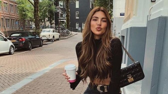 Uzun saçlı kadınlar her zaman güzel midir?
