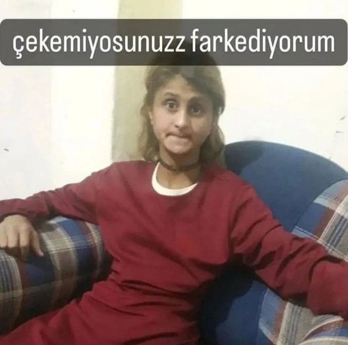 Sizce bu dünyanın en güzel kızı değil mi?