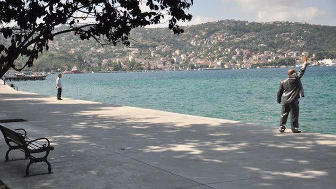 Giden geminin ardından bakan mısınız yoksa o gemiye binen mi?
