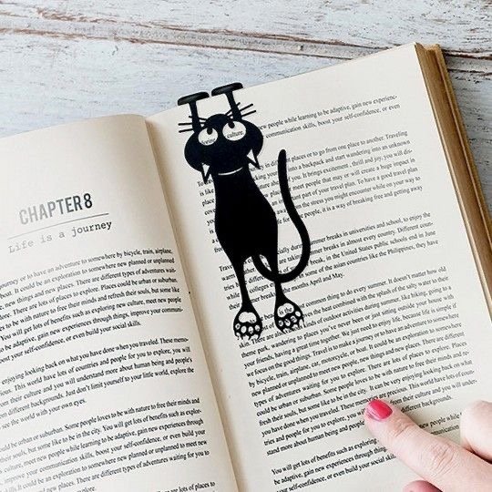 Daha çok kitap ayracı kullanan taraf mısınız yoksa sayfanın köşesini kıvıran taraf mı?