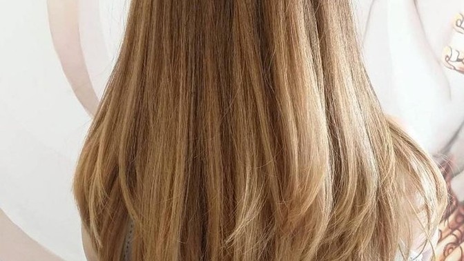 Keratin etkisi yaratan saç kırıklarına iyi gelen bir ürün var mı?