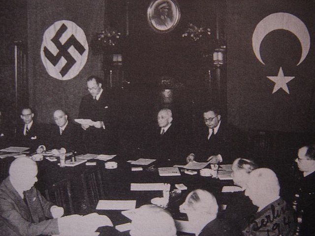 Türkiye 2. Dünya Savaşında Almanyaya ihanet mi etti?