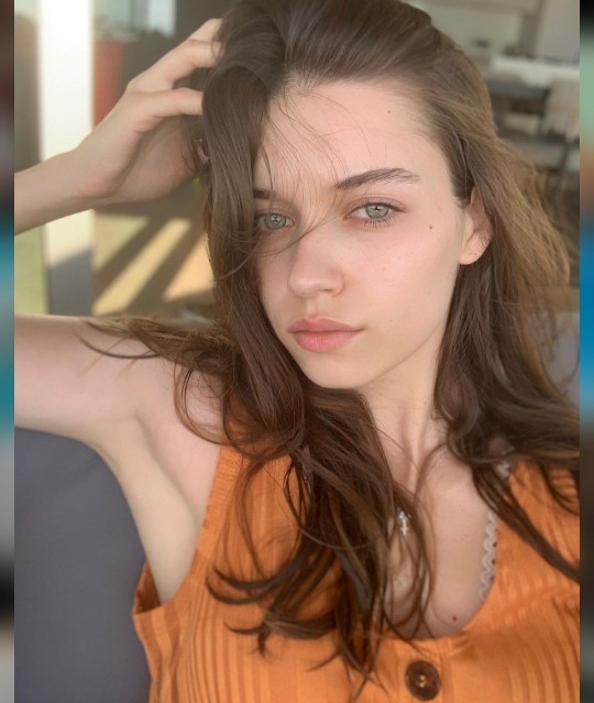Aleyna Şirin mi daha güzel Afra Saraçoğlu mu?
