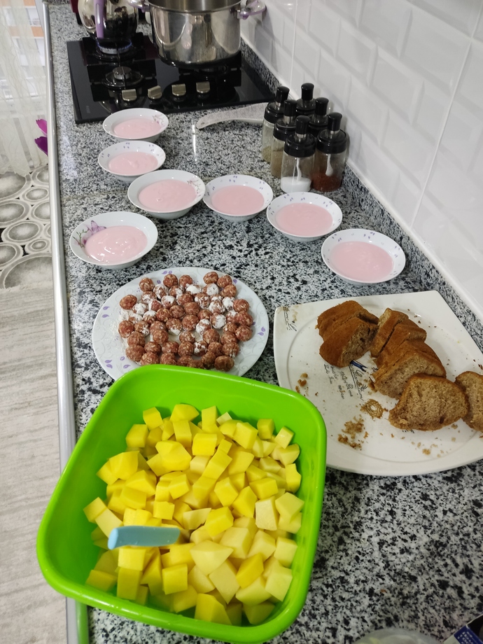 Yemek yapmayı bilir misin?